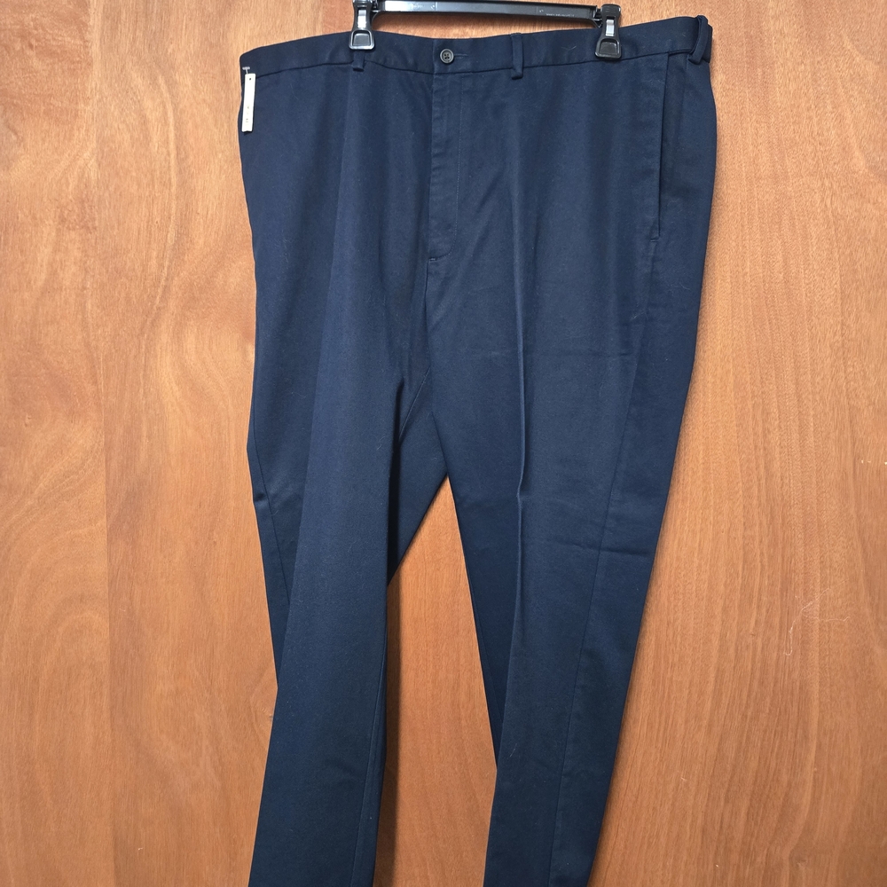 NWT Haggar Classic Navy blue Dress Pants Size 42W /30L